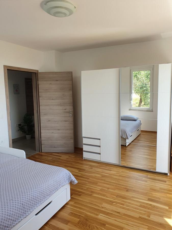 Apartma Zdenko Izola Exteriör bild